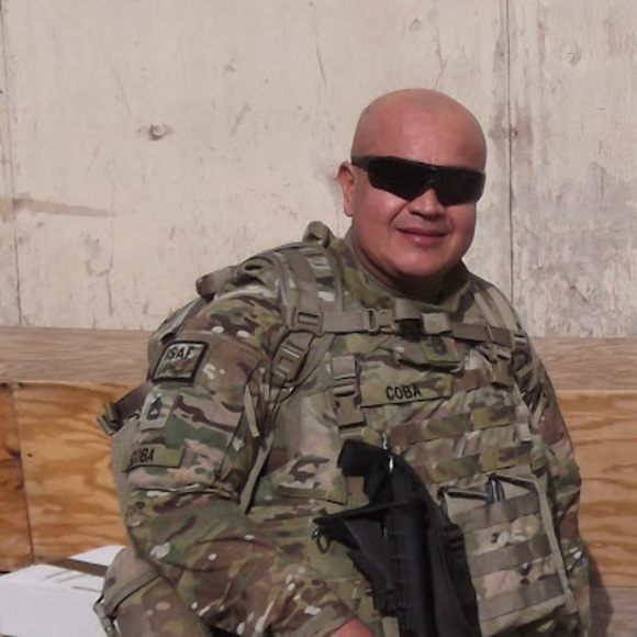 Meet your Posher, Ramiro - Picture 1 of 1